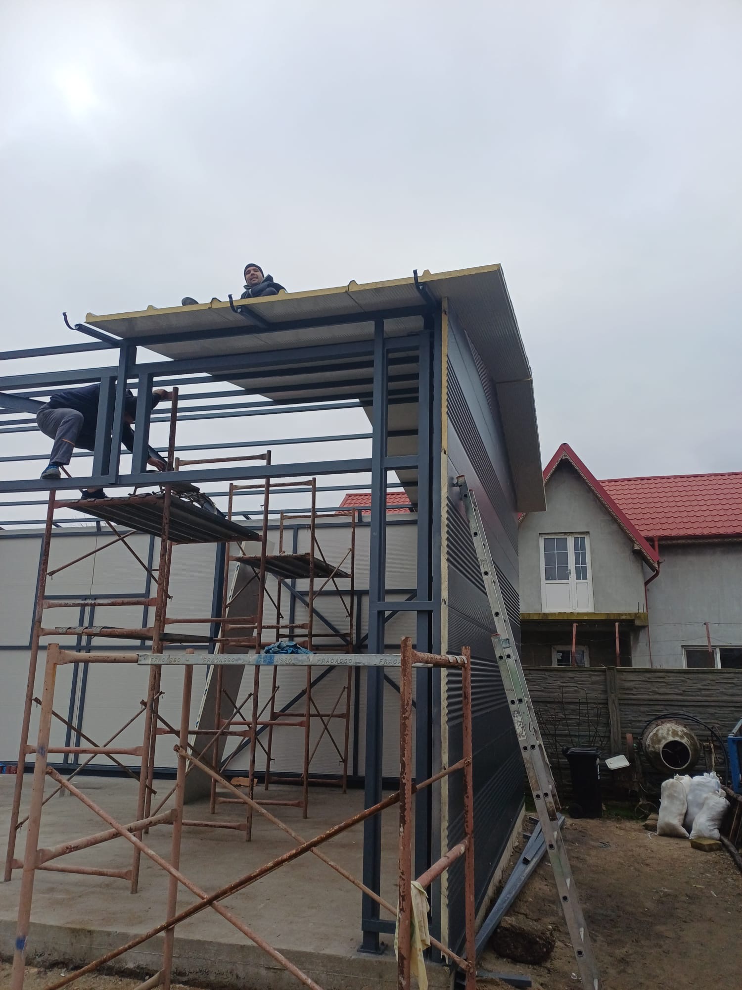 Service details image