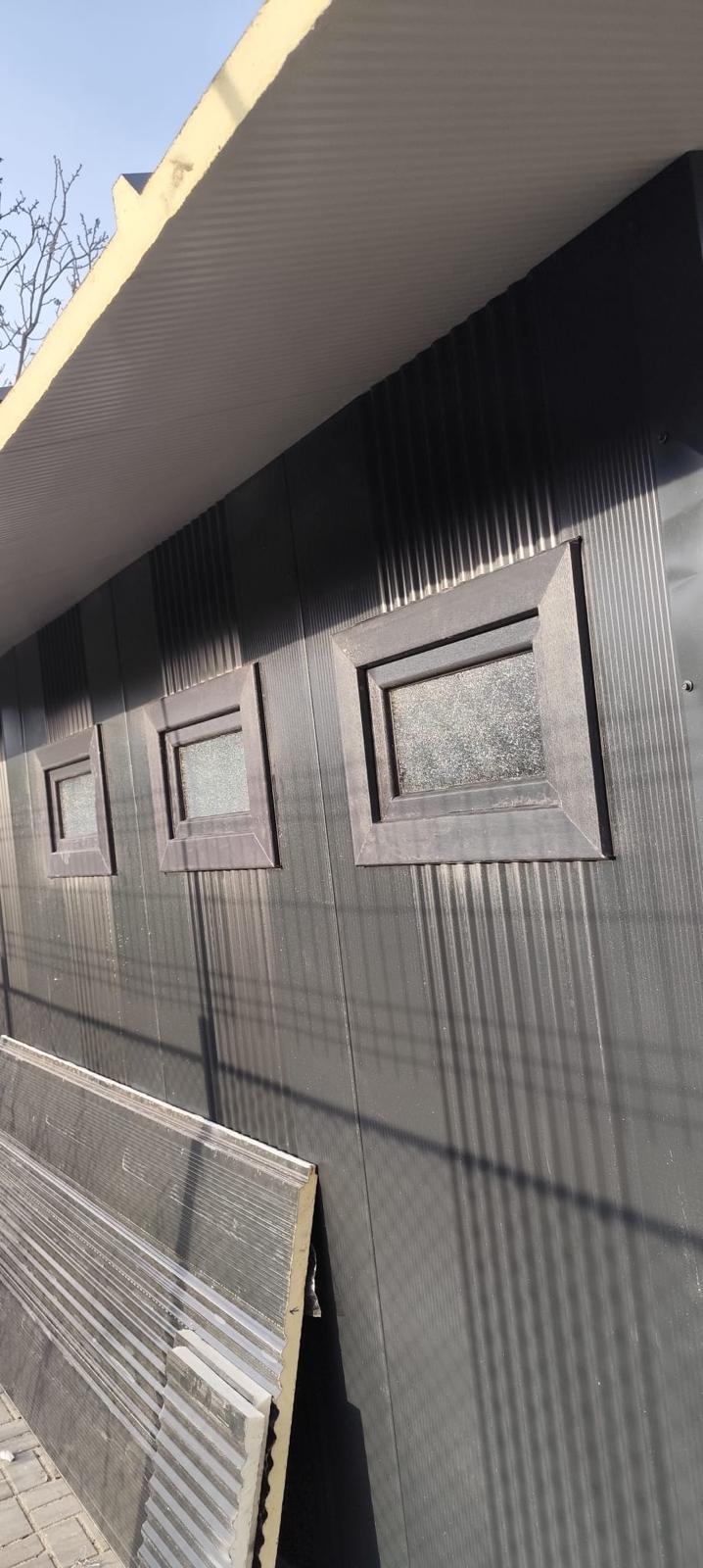 Service details image